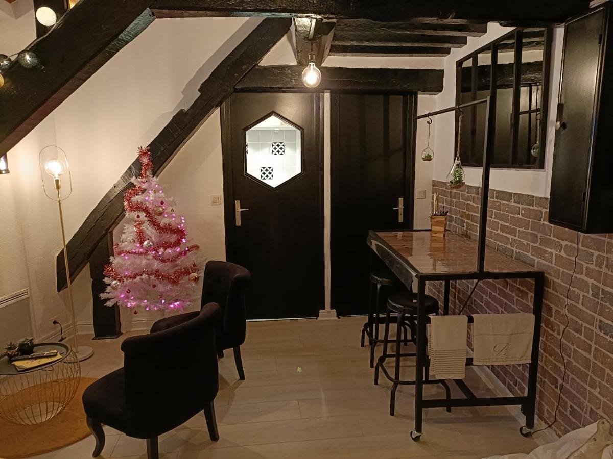 Le Coeur Du Centre Historique Refait A Neuf Apartment Honfleur Exterior foto